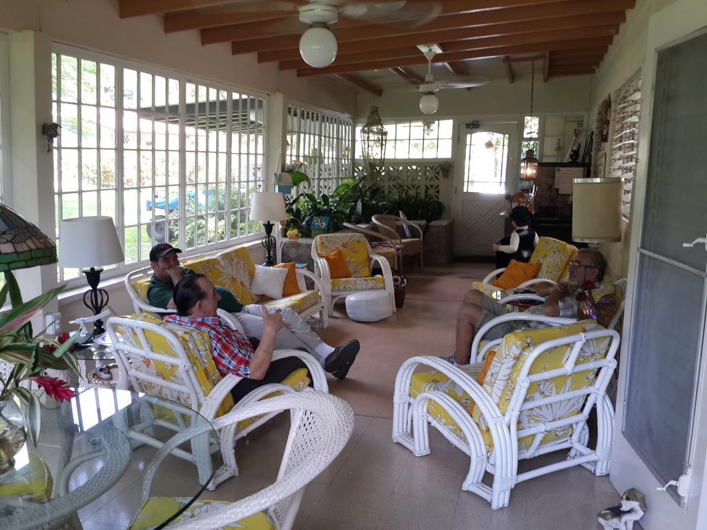 Los Llanitos Park Eden Bed & Breakfast المظهر الخارجي الصورة