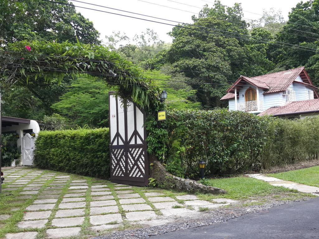 Los Llanitos Park Eden Bed & Breakfast المظهر الخارجي الصورة